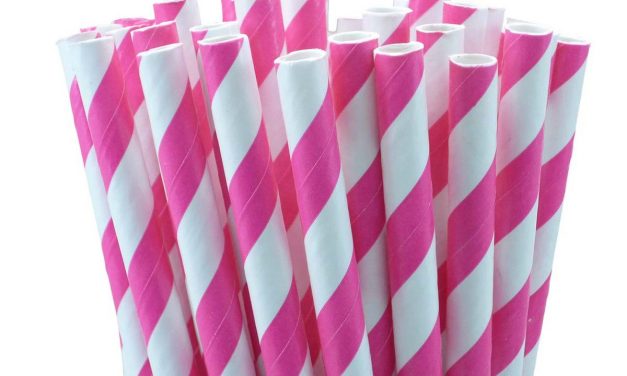 Chegou o canudo de papel resistente