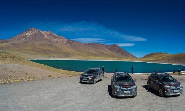 DIA 11 – Amyr no banco de trás, Líbera de carro e Joel com puna