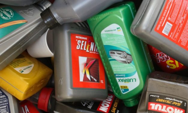 Embalagens de óleo recicladas sem uso de água