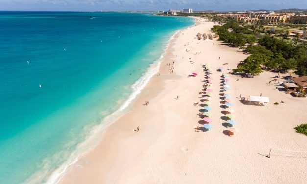 Aruba proíbe plástico descartável