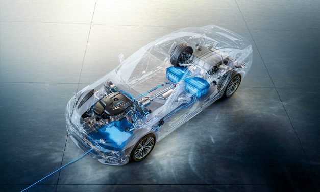 EUA testa tecnologia de carregamento de carro híbrido